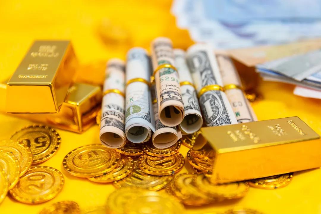 ATFX：黄金期货与现货黄金价差扩大，投资者如何把握机会？
