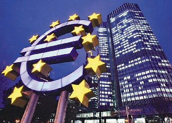 黄金投资，欧银决议领衔三大央行决议将影响本月金价