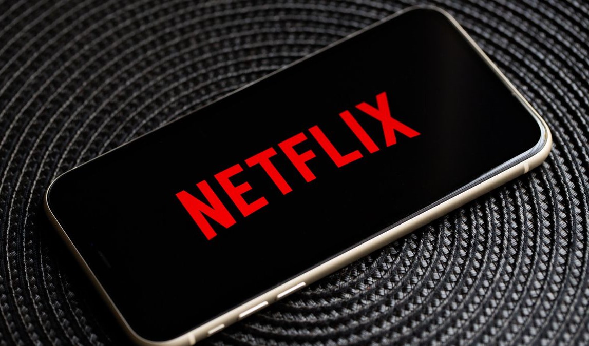 行业动态 | Netflix财报逊预期！付费订户增长放缓，拟进军游戏领域